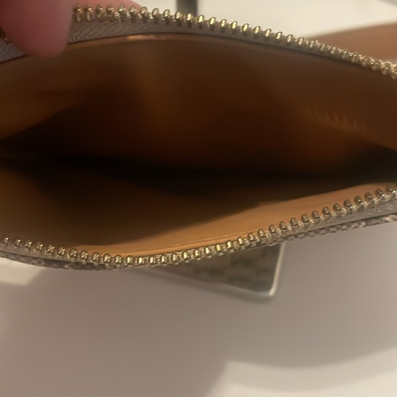 Michael Kors waist pouch with belt - Picture 3 of 3
